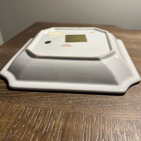 VINTAGE CLASSIC TRADITIONS SQUARE PLATE RED‎ GOLD FLORAL DESIGN JCP - Picture 7 of 9